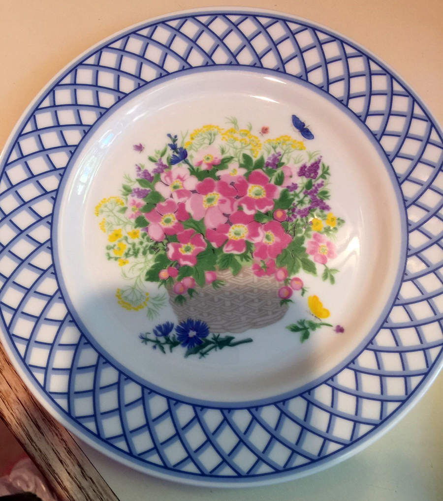 Herb Basket Dinner Plate by George Good-1