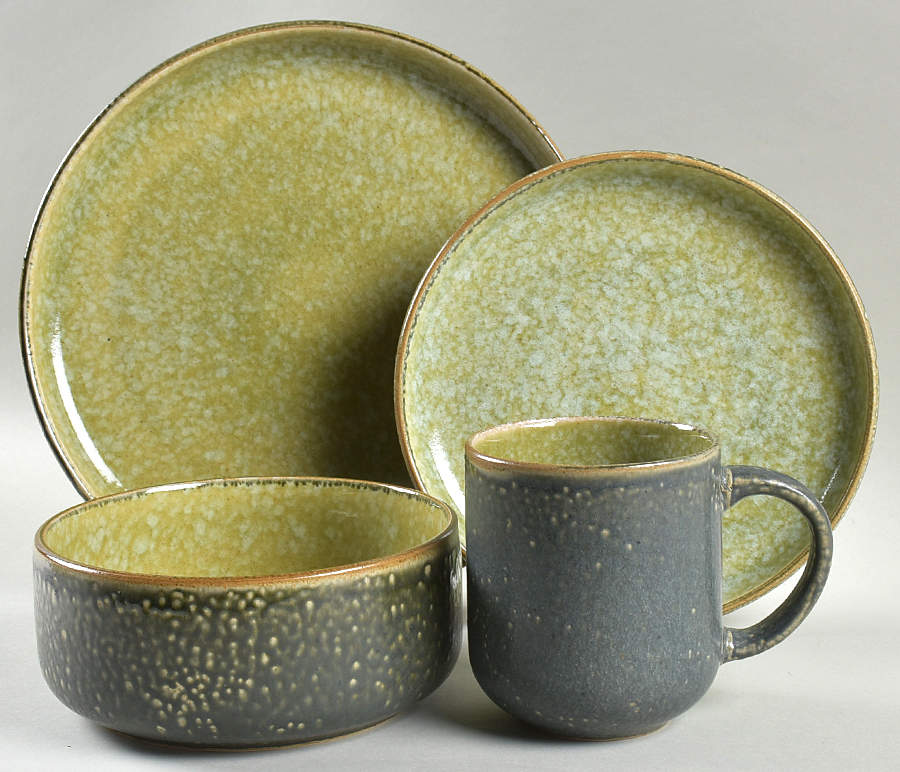 Norwich 4 Piece Place Setting by Gibson Designs-1