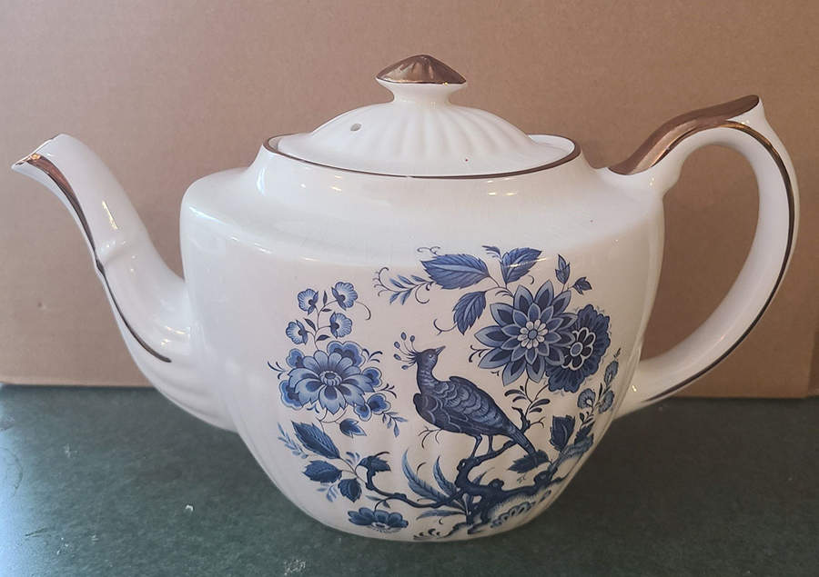 IM178 Teapot & Lid by Gibsons-England-1