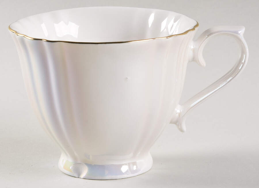 White Gold Breeze Footed Cup by Grace's Teaware-1