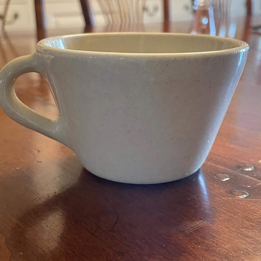 Acorn-Round Flat Cup by Gabriel-1