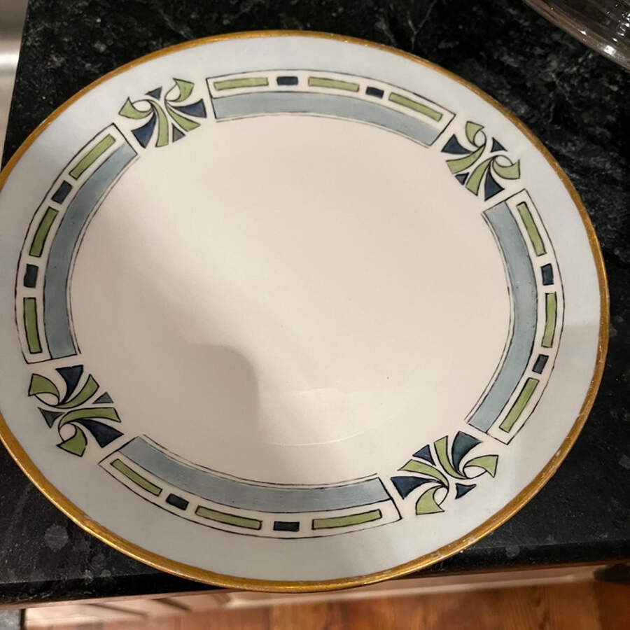 GUE845 Luncheon Plate by WM Guerin-1