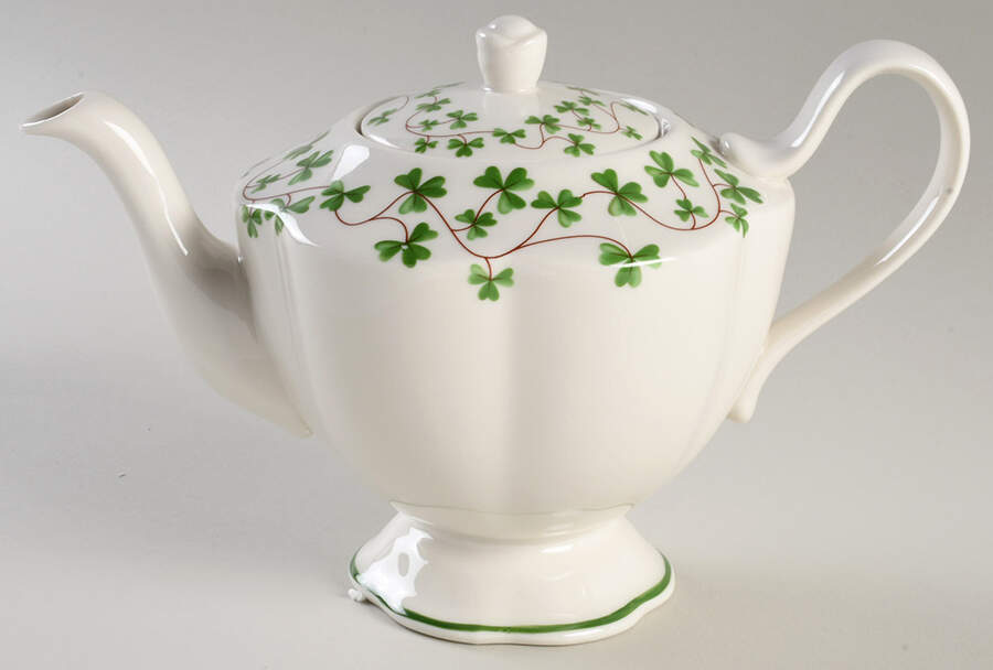 Clover Vine Teapot & Lid by Grace's Teaware-1