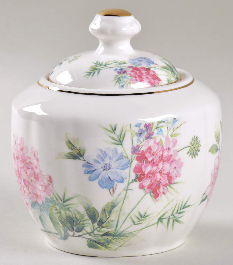 Camellia Hydrangea Sugar Bowl & Lid by Grace's Teaware-1