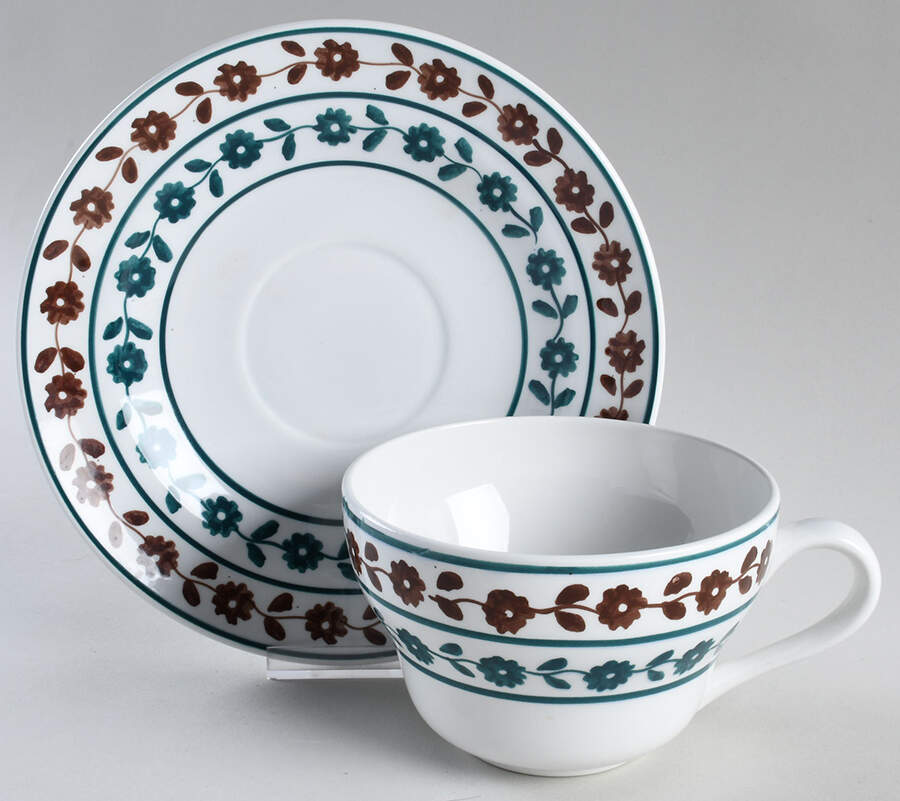 GIN398 Joke Cup & Saucer Set by Ginori 1735-1