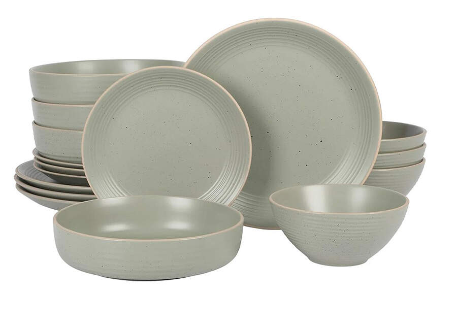 Dinah Green Dinner Plate by Gibson Designs-1