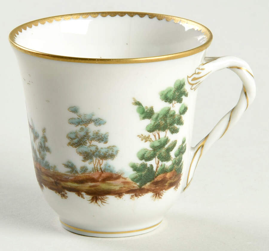 GIN401 Flat Demitasse Cup by Ginori 1735-1