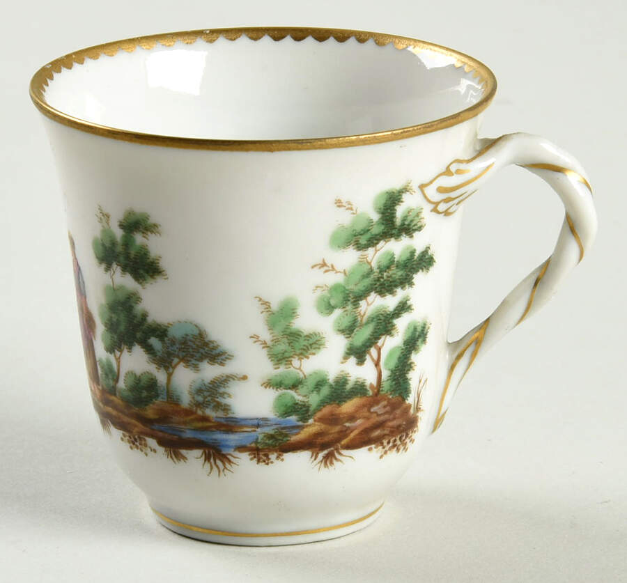 GIN401 Flat Demitasse Cup by Ginori 1735-1