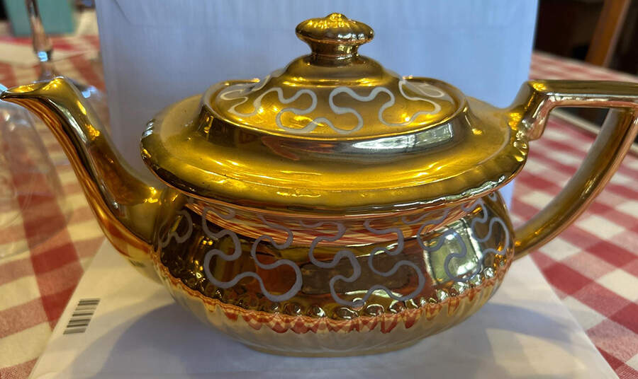 W546 Teapot & Lid by Gibsons-England-1