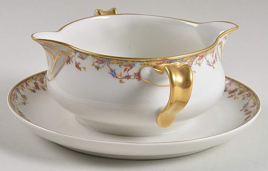 Aurora Gravy Boat with Attached Underplate by Haviland-1