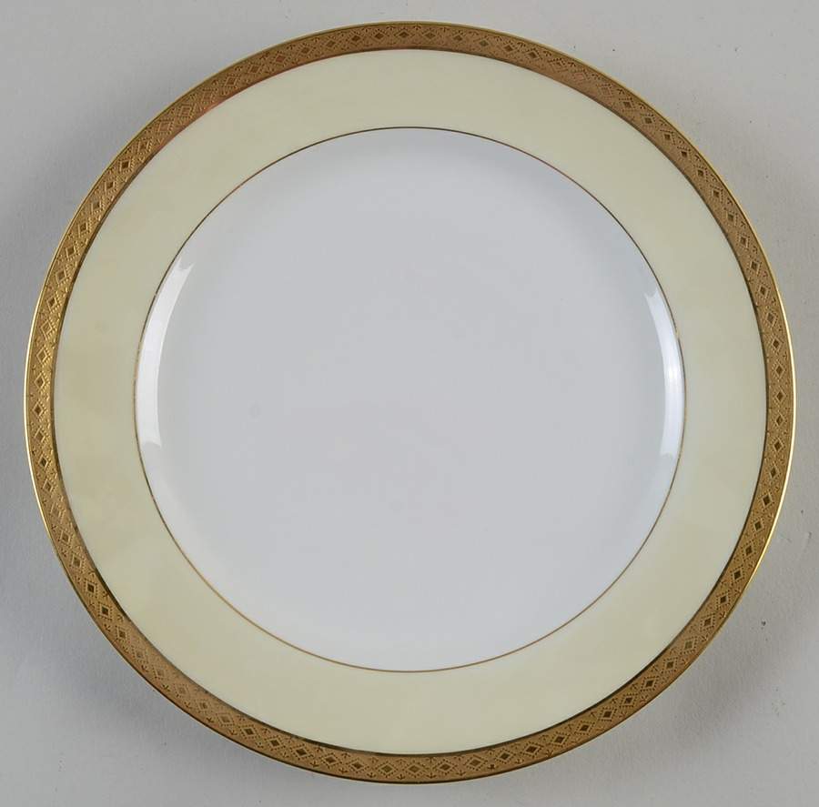 Baroness Luncheon Plate by Haviland-1