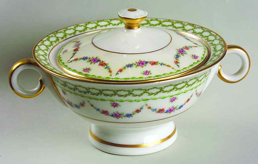 Beaucaire (Gold Trim) Sugar Bowl & Lid by Haviland-1