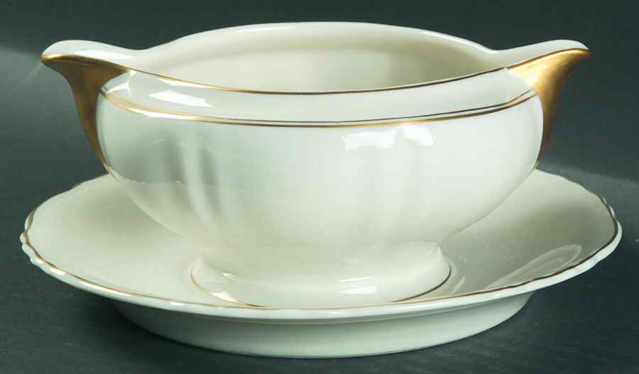 Beekman Gravy Boat with Attached Underplate by Haviland-1
