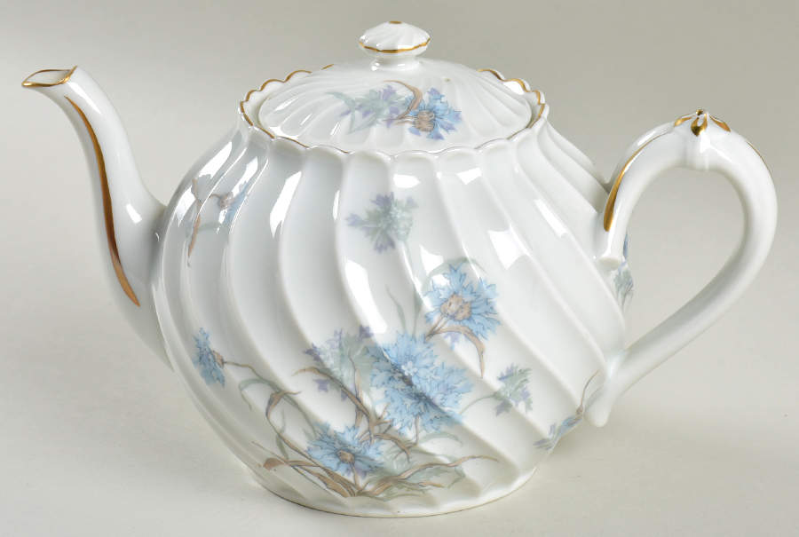 Bergere (Blue Flowers, Gold Verge) Teapot & Lid by Haviland-1