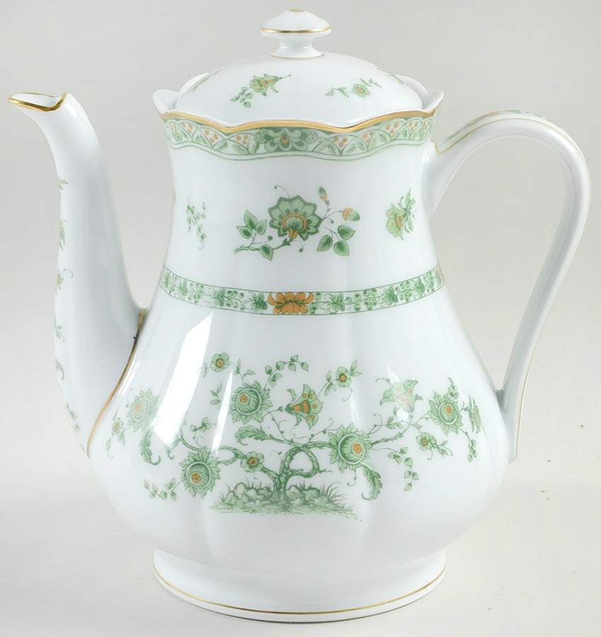 Bonneval (White, Isle De France Shape) Teapot & Lid by Haviland-1