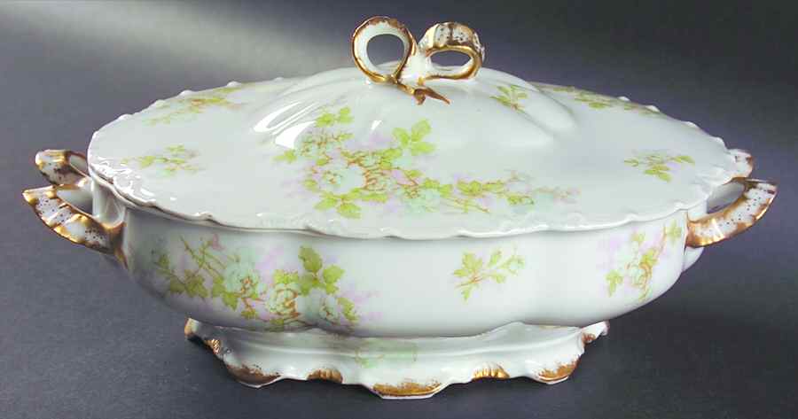 Bretagne Oval Covered Vegetable by Haviland-1