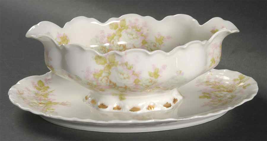 Bretagne Gravy Boat with Attached Underplate by Haviland-1