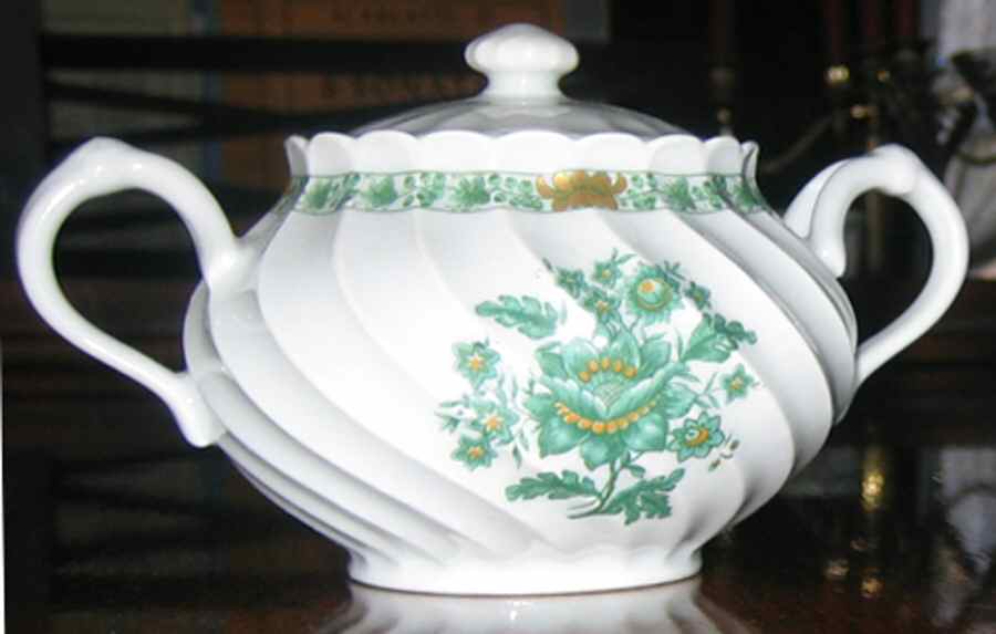 Cashmere Green (Torse Shape) Sugar Bowl & Lid by Haviland-1