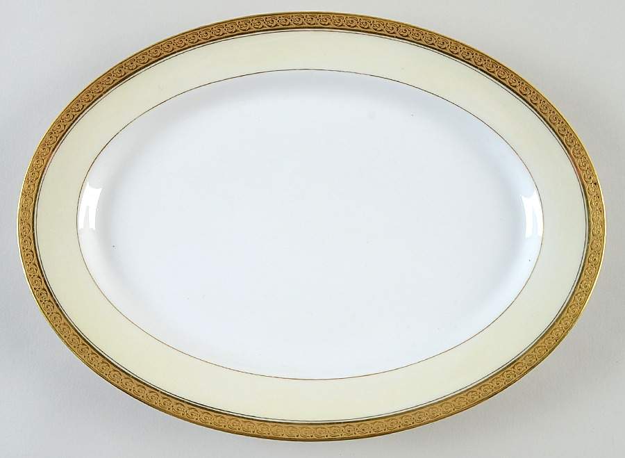 Chevalier (Older, Gold Trim) 13" Oval Serving Platter by Haviland-1