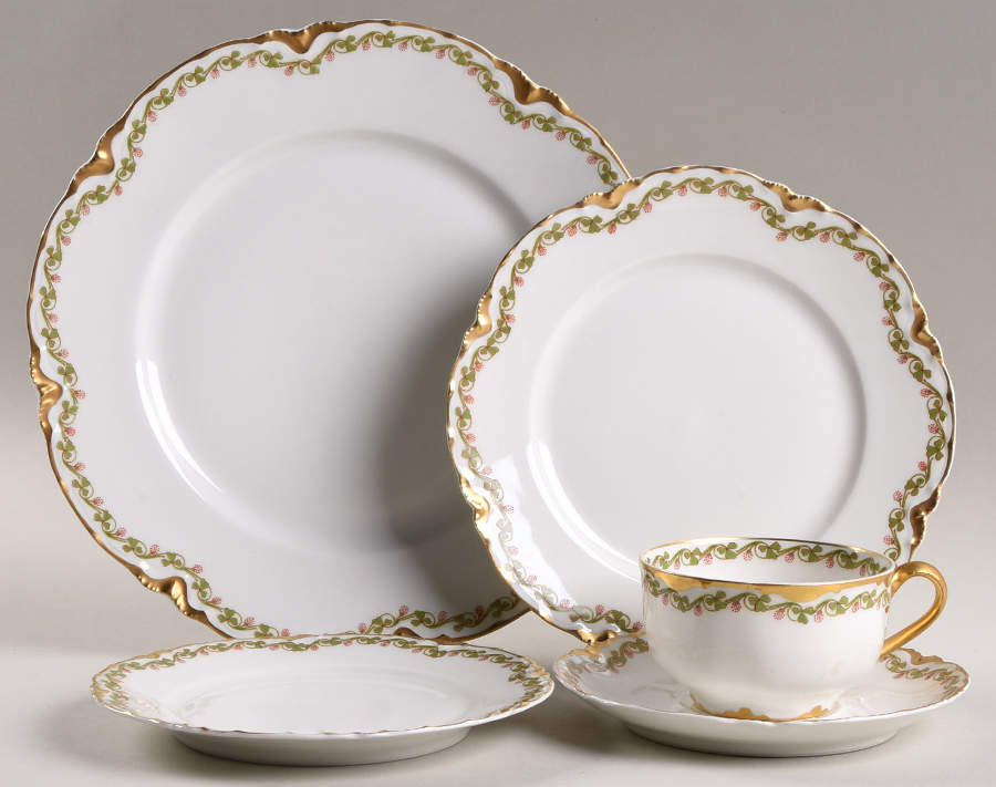 Clover Leaf 5 Piece Place Setting by Haviland-1