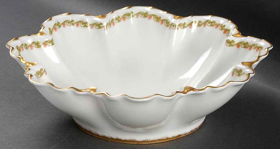 Clover Leaf 9" Salad Serving Bowl by Haviland-1