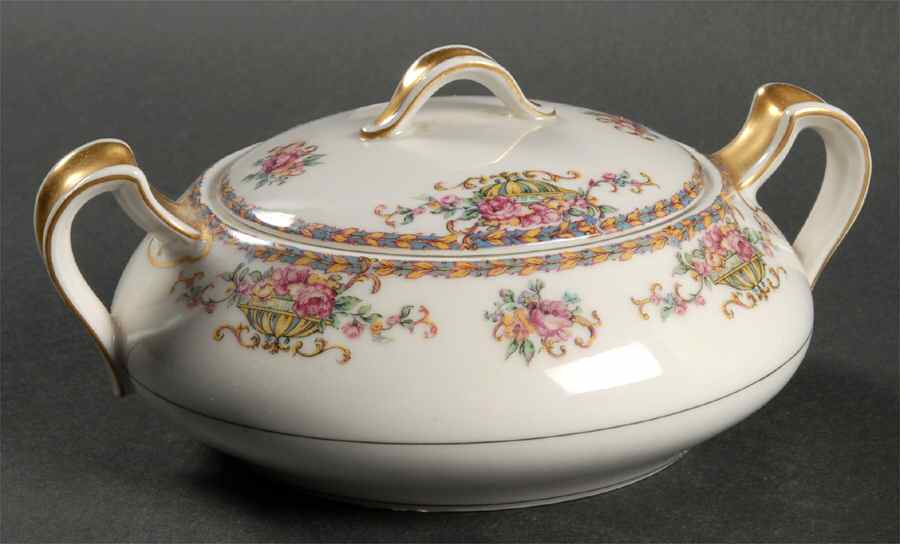 Commodore (No Trim) Sugar Bowl & Lid by Haviland-1