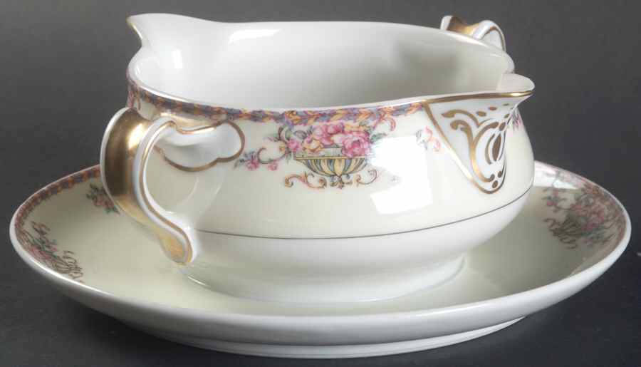 Commodore (No Trim) Gravy Boat with Attached Underplate by Haviland-1