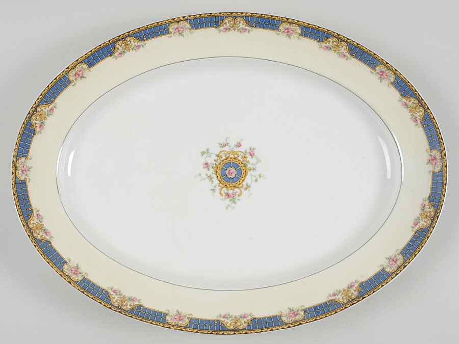 Concord 16" Oval Serving Platter by Haviland-1