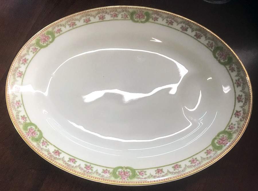 Essex (Gold Trim) 12" Oval Serving Platter by Haviland-1