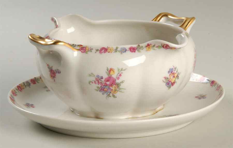 Gainsborough Gravy Boat with Attached Underplate by Haviland-1