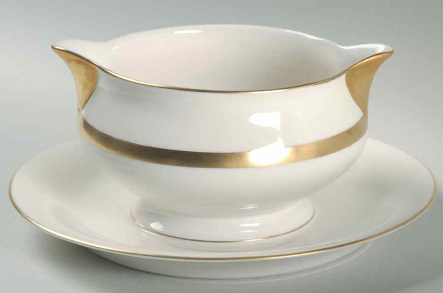 Gainsborough (New York) Gravy Boat with Attached Underplate by Haviland-1
