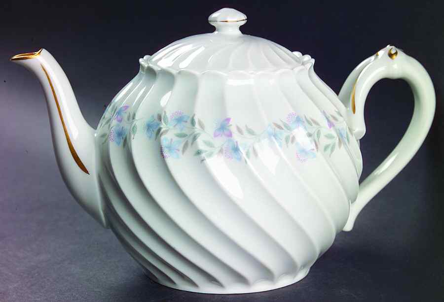 Gentiane Teapot & Lid by Haviland-1