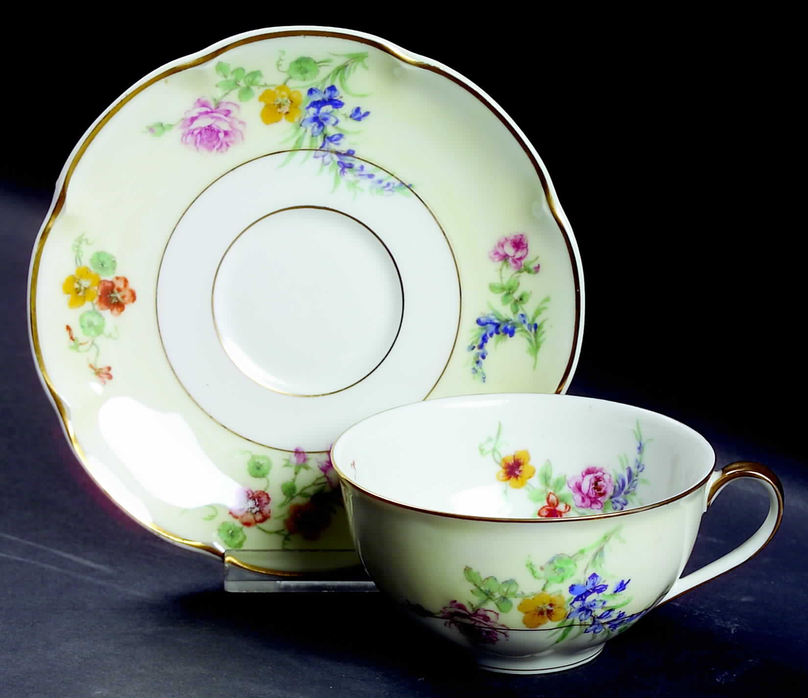 Gladiola (Cream Background) Flat Cup & Saucer Set by Haviland-1