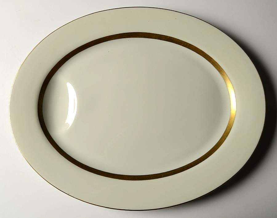 Gotham 16" Oval Serving Platter by Haviland-1