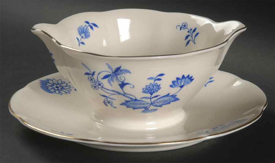 Gretna Gravy Boat with Attached Underplate by Haviland-1
