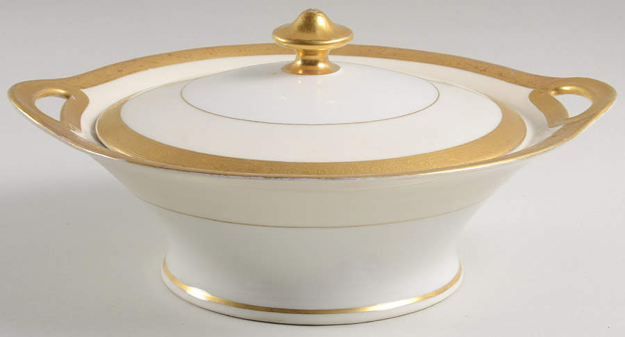 H110 Round Covered Vegetable by Haviland-1