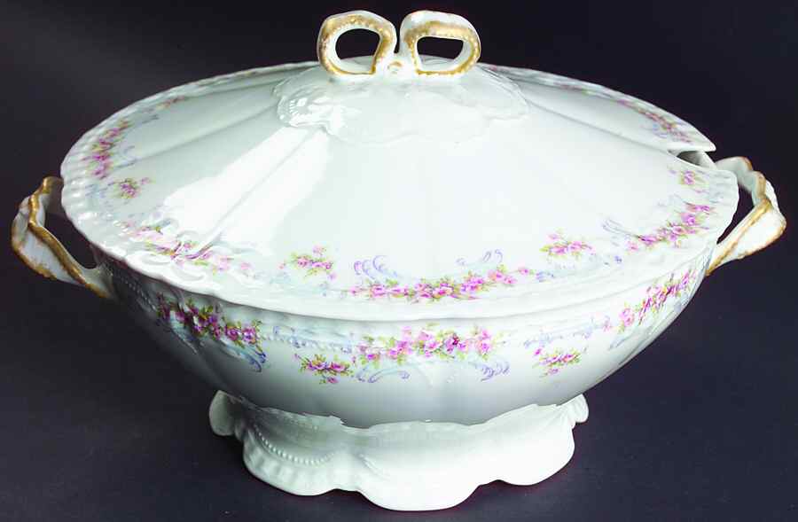 Schleiger 852-1 Tureen &  Lid by Haviland-1