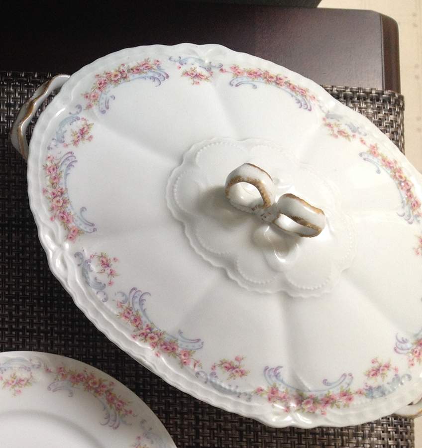 Schleiger 852-1 Oval Covered Vegetable by Haviland-1