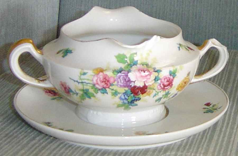 Schleiger 30-5 Gravy Boat with Attached Underplate by Haviland-1