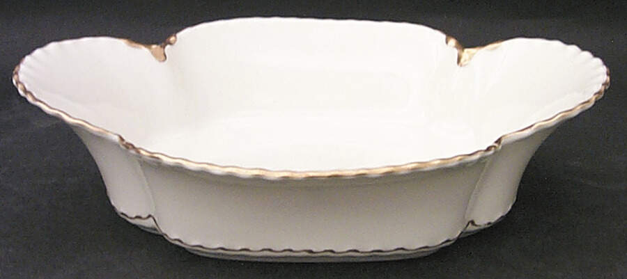 21276 10" Oval Vegetable Bowl by Haviland-1