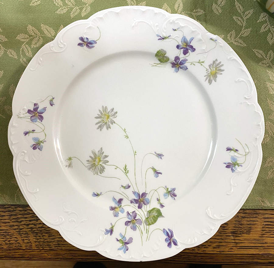Schleiger 453-3 Dinner Plate by Haviland-1