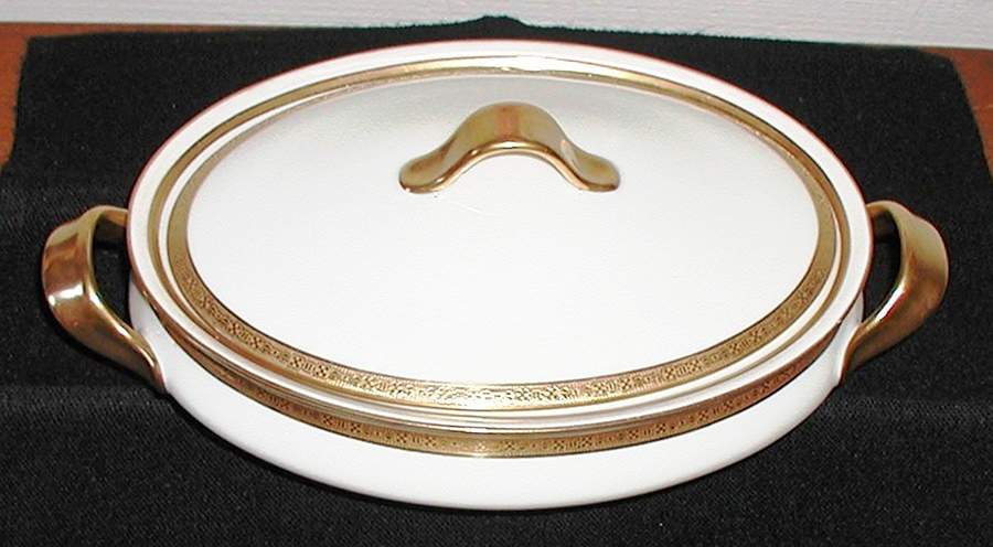 H430 Oval Covered Vegetable by Haviland-1