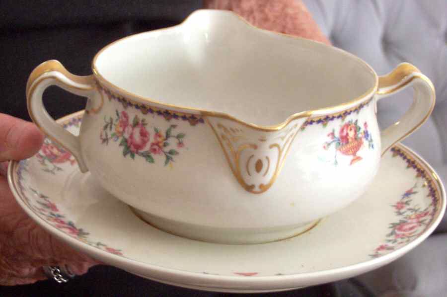 H443 Gravy Boat with Attached Underplate by Haviland-1