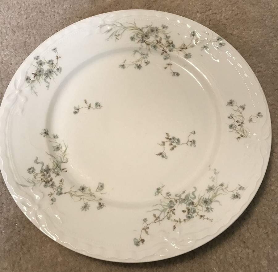 Schleiger 1025-4 Dinner Plate by Haviland-1