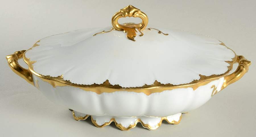 H522 Oval Covered Vegetable by Haviland-1