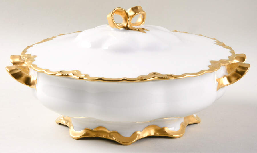 H526 Round Covered Vegetable by Haviland-1