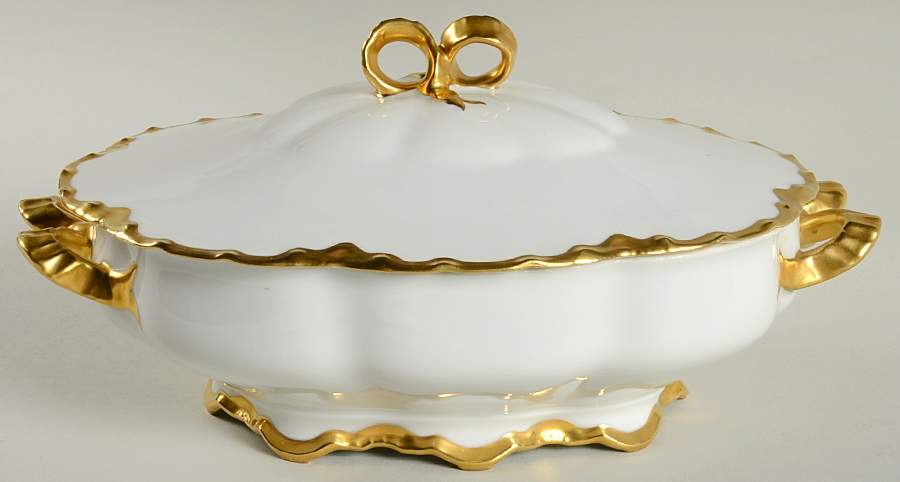 H526 Oval Covered Vegetable by Haviland-1