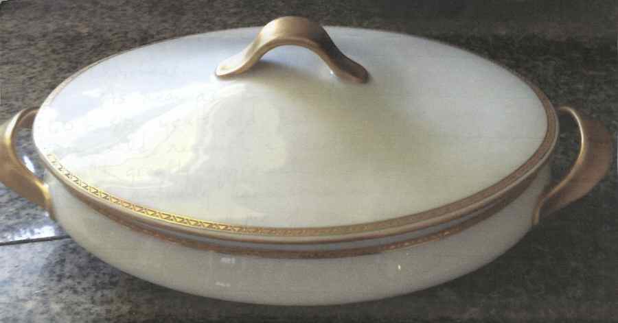 H547 Oval Covered Vegetable by Haviland-1
