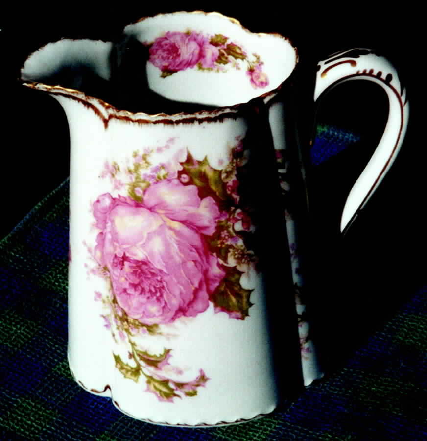 H90 Creamer by Haviland-1