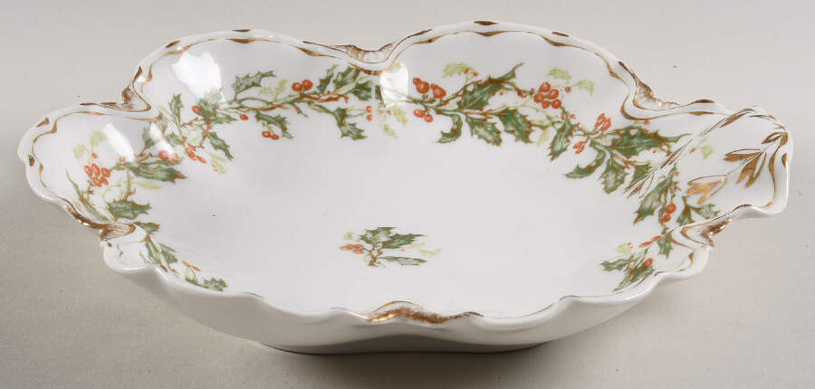 Haviland's Holly 8" Nappy by Haviland-1